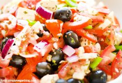 recept_bogata-piknik-solata.jpg